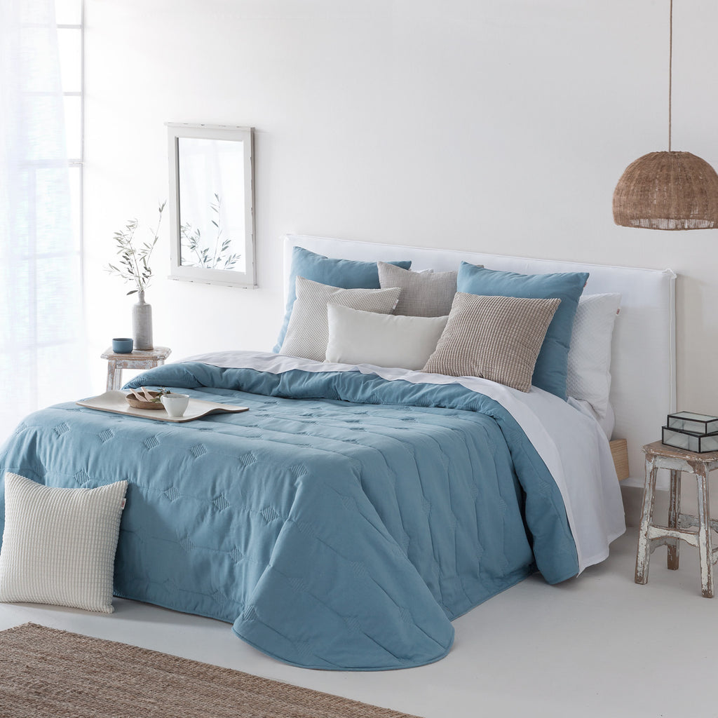 IVONE Color AZUL – Henko